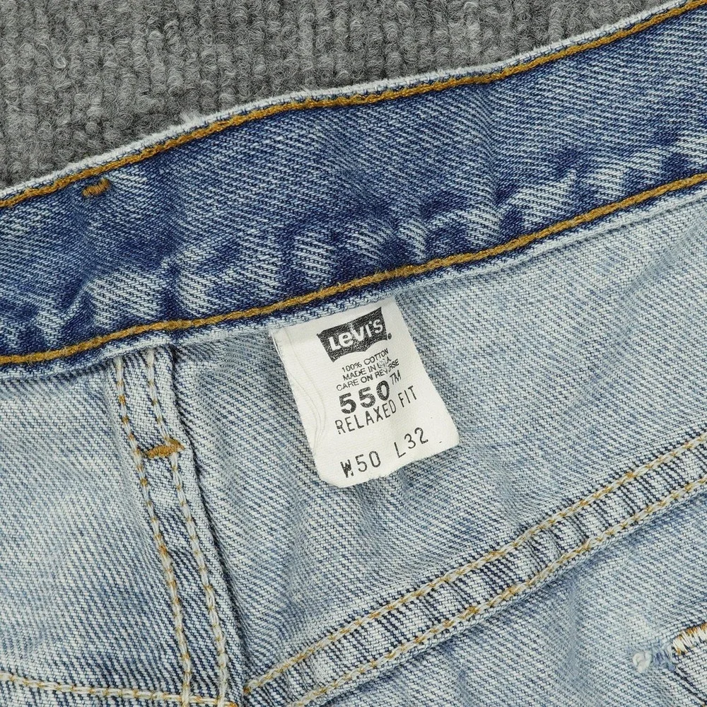 Vintage Levis 550 Jeans Mens 48x25 Blue Light Wash Relaxed Tapered Leg USA‎ Y2K